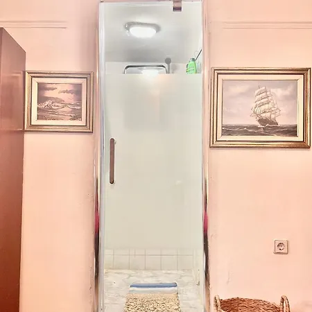 αpartment In The Heart Of The